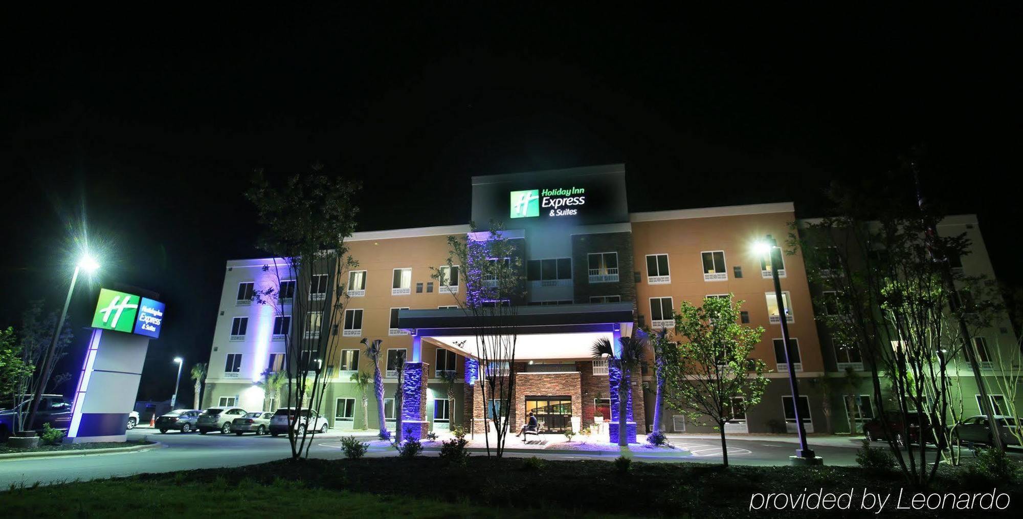 Holiday Inn Express & Suites Southport - Oak Island Area By Ihg Exterior photo